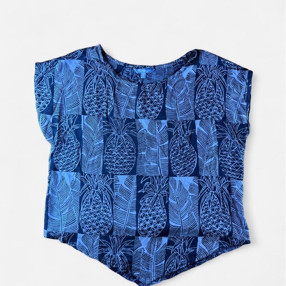 Blue Ginger Hawaii Blue Pineapple Print Blouse Size S